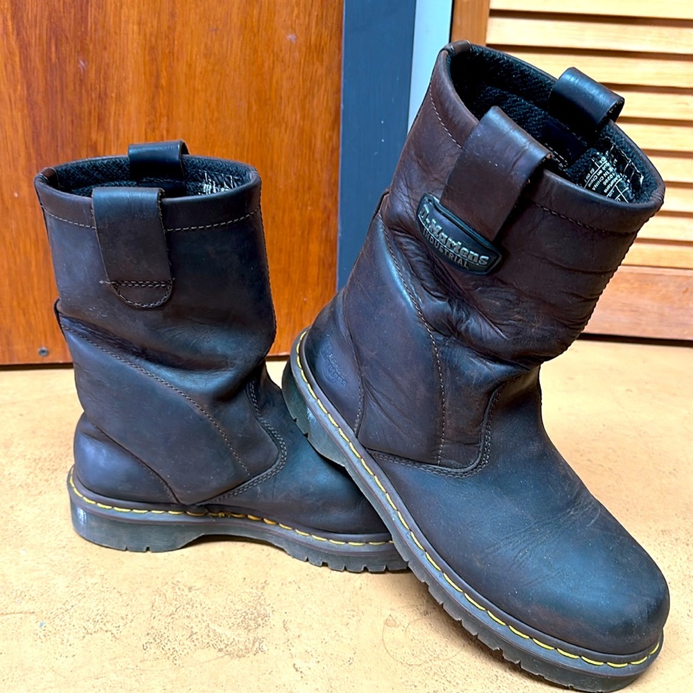 Dr. Martens Mens Industrial Wellington Browqn Leather Boot US Sz 8 M 10296 - Picture 9 of 9